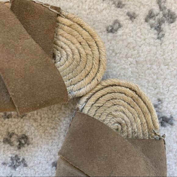 Dolce Vita Tan Ankle Strap Espadrille Wedges size 8 - Picture 2 of 11